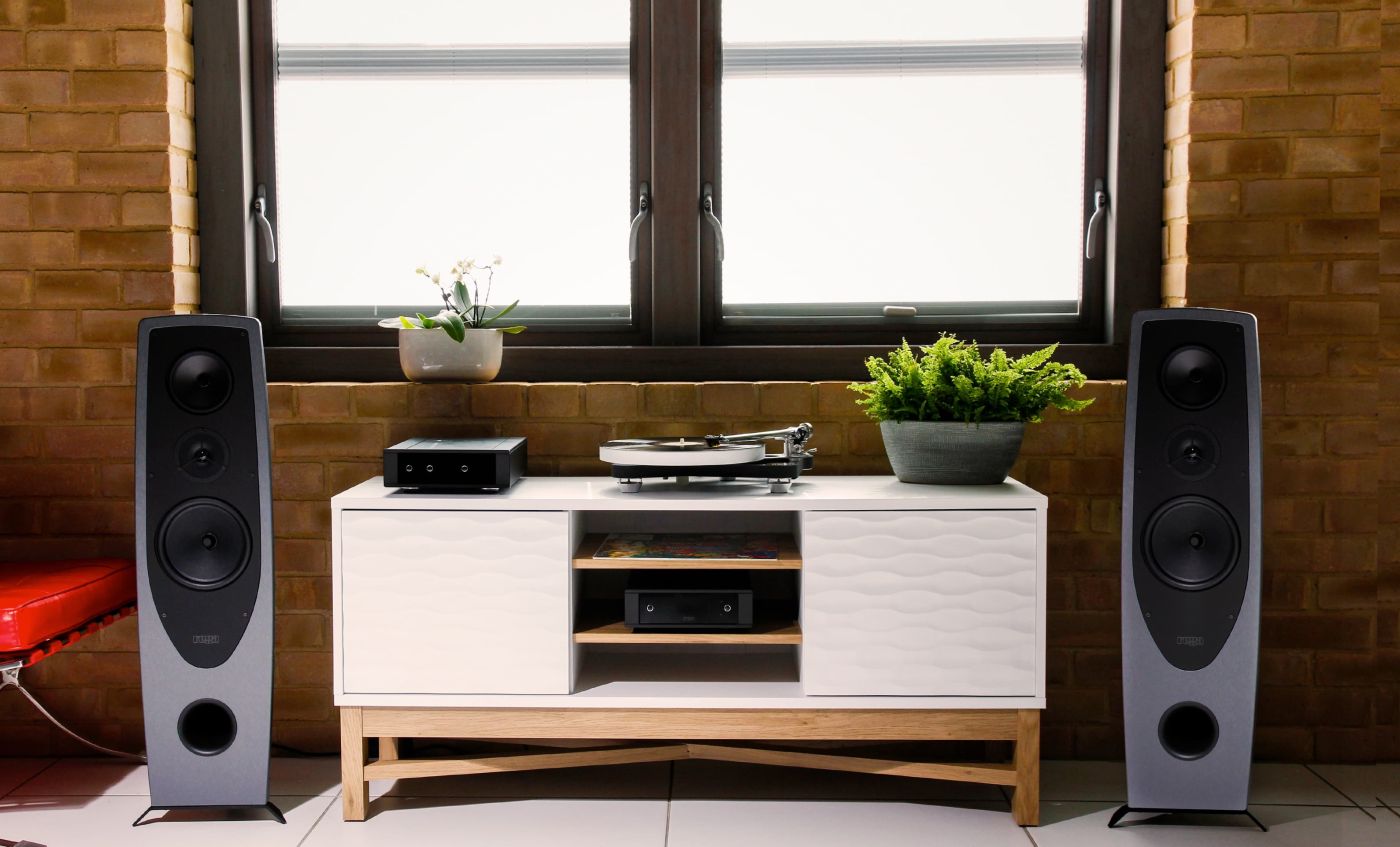 Rega Aya Pair of Floorstanding Loudspeakers (Click & Collect Only)