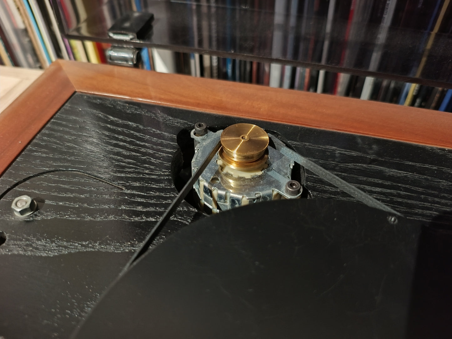 Origin Live Oasis turntable and (Rega BR250 based) tonearm (Click & Collect Only).