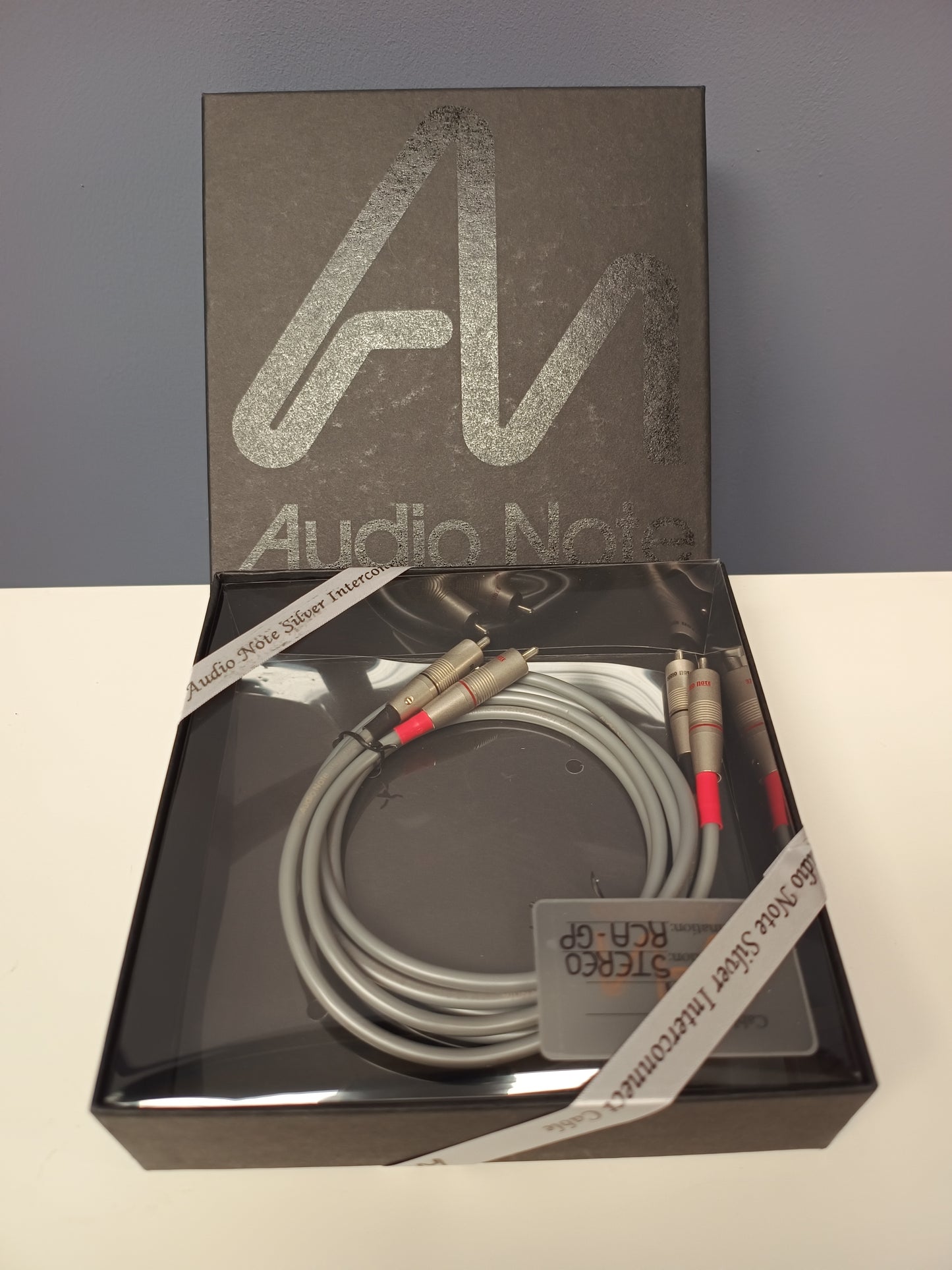 Audio Note AN-V interconnect 1m AN-GP Plugs (Used Item)