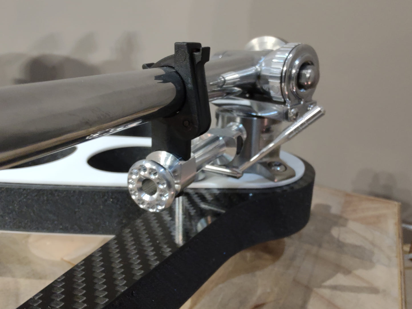 Rega RB Titanium Reference Tonearm