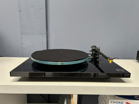 Rega Planar 3 with Exact cartridge in gloss black *Ex Demonstration* (Click & Collect only)