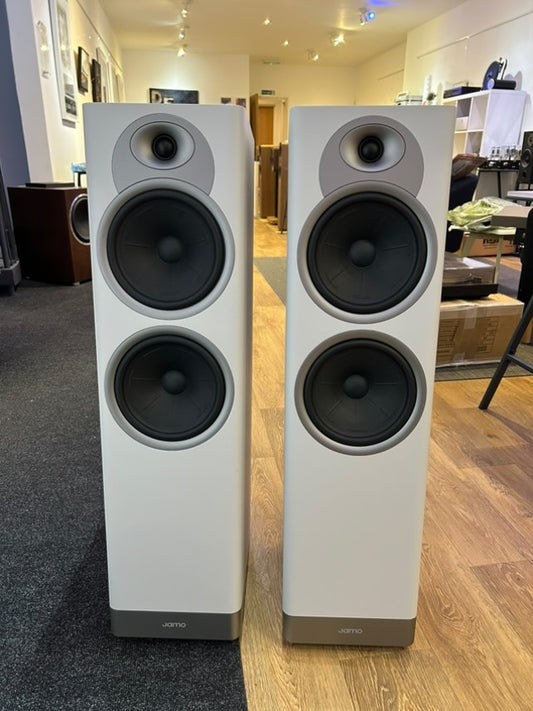 Jamo Studio7 Series S7-27F Floorstanding Speakers *ex Demonstration*