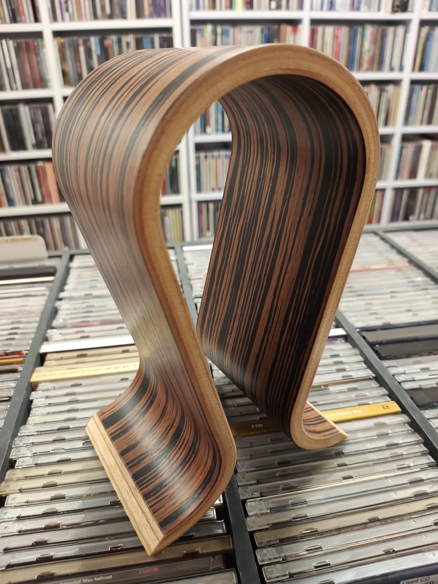 Sieveking Omega Headphone Stand Makassar *New Old Stock*