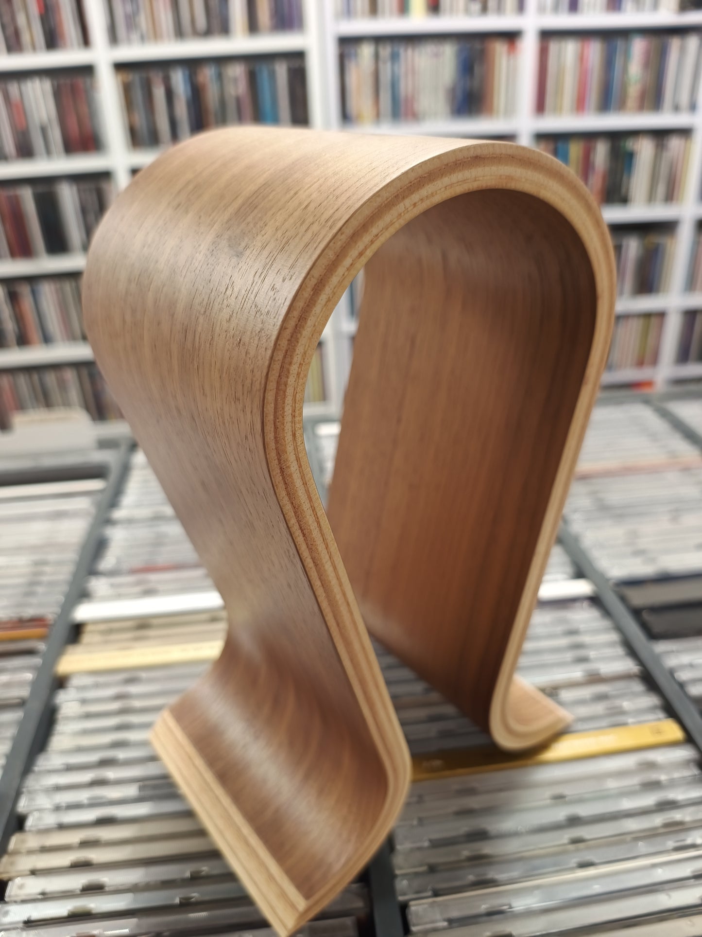 Sieveking Omega Headphone Stand Walnut *New Old Stock*