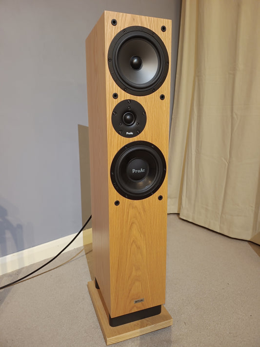 ProAc DT8 Floorstanding Speakers in Oak *Ex Demonstration*