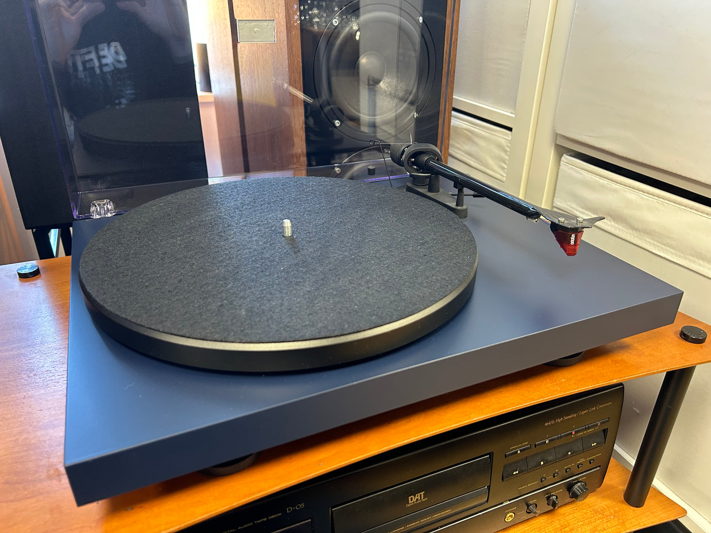 Pro-Ject Debut Carbon EVO Turntable in Satin Blue *Ex-Demonstration Stock*