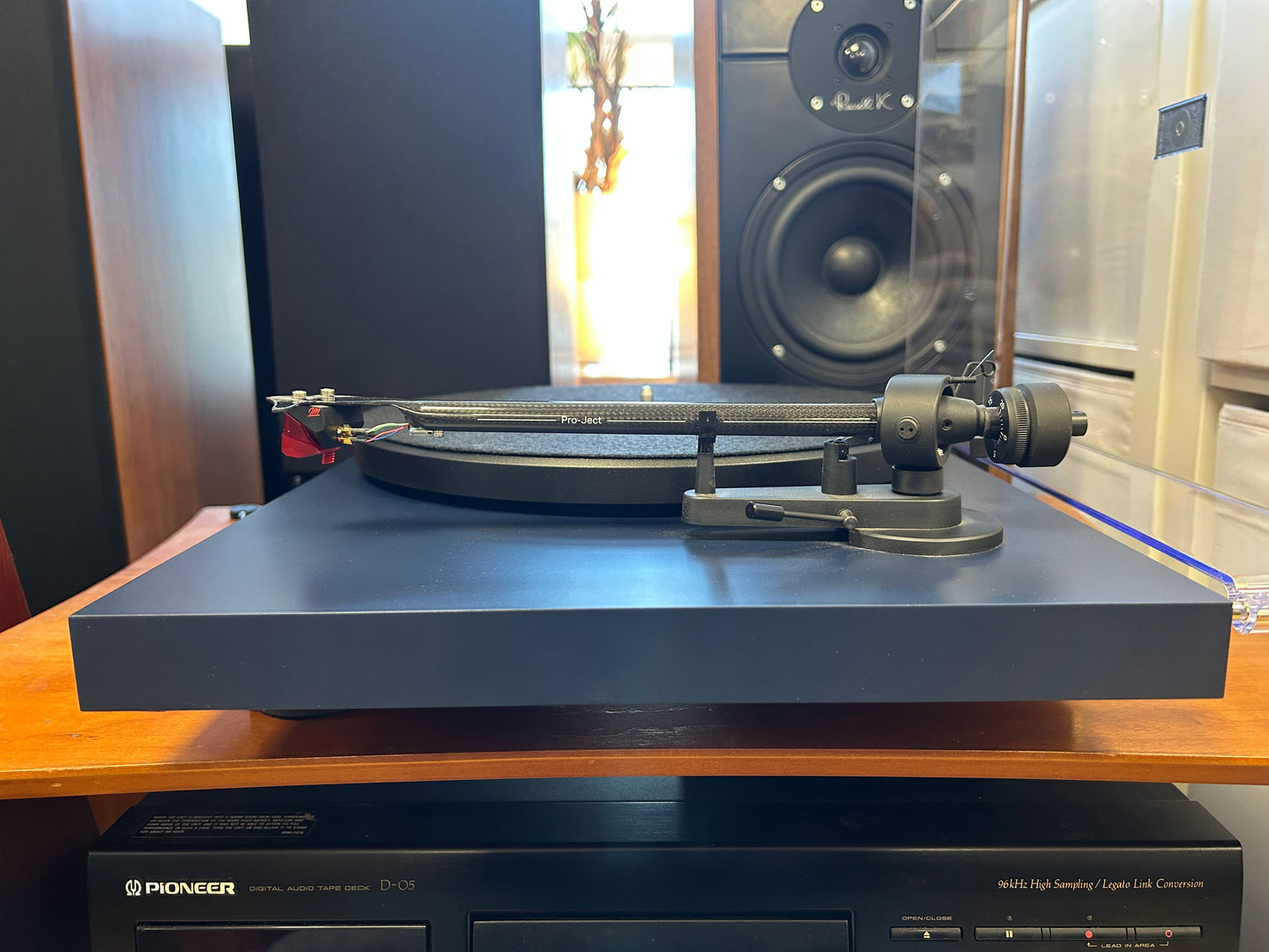 Pro-Ject Debut Carbon EVO Turntable in Satin Blue *Ex-Demonstration Stock*