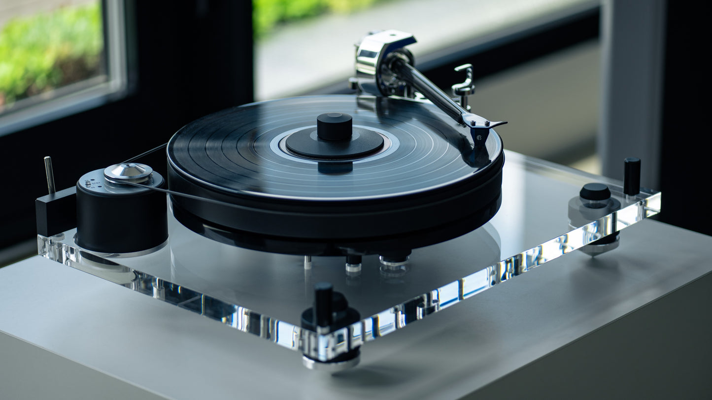 Pro-Ject 6 PerspeX Balanced Turntable & Superpack version