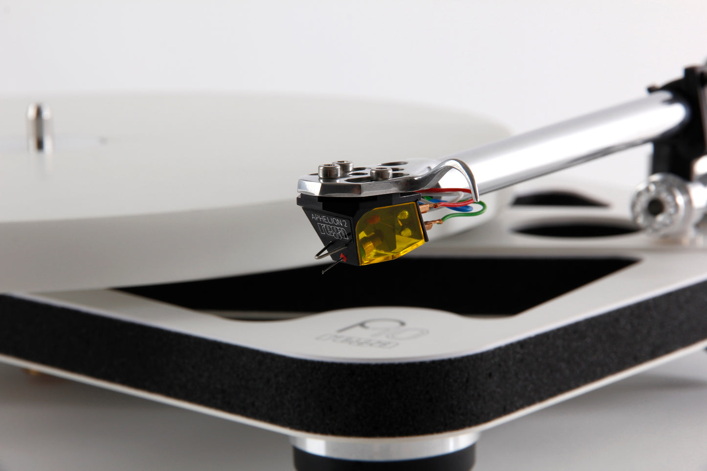 Rega Planar 10 Turntable (Click and Collect only)