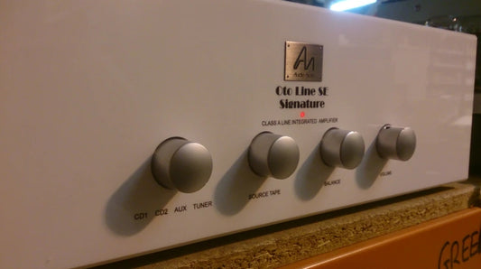 Audio Note OTO SE Signature Integrated Amplifier