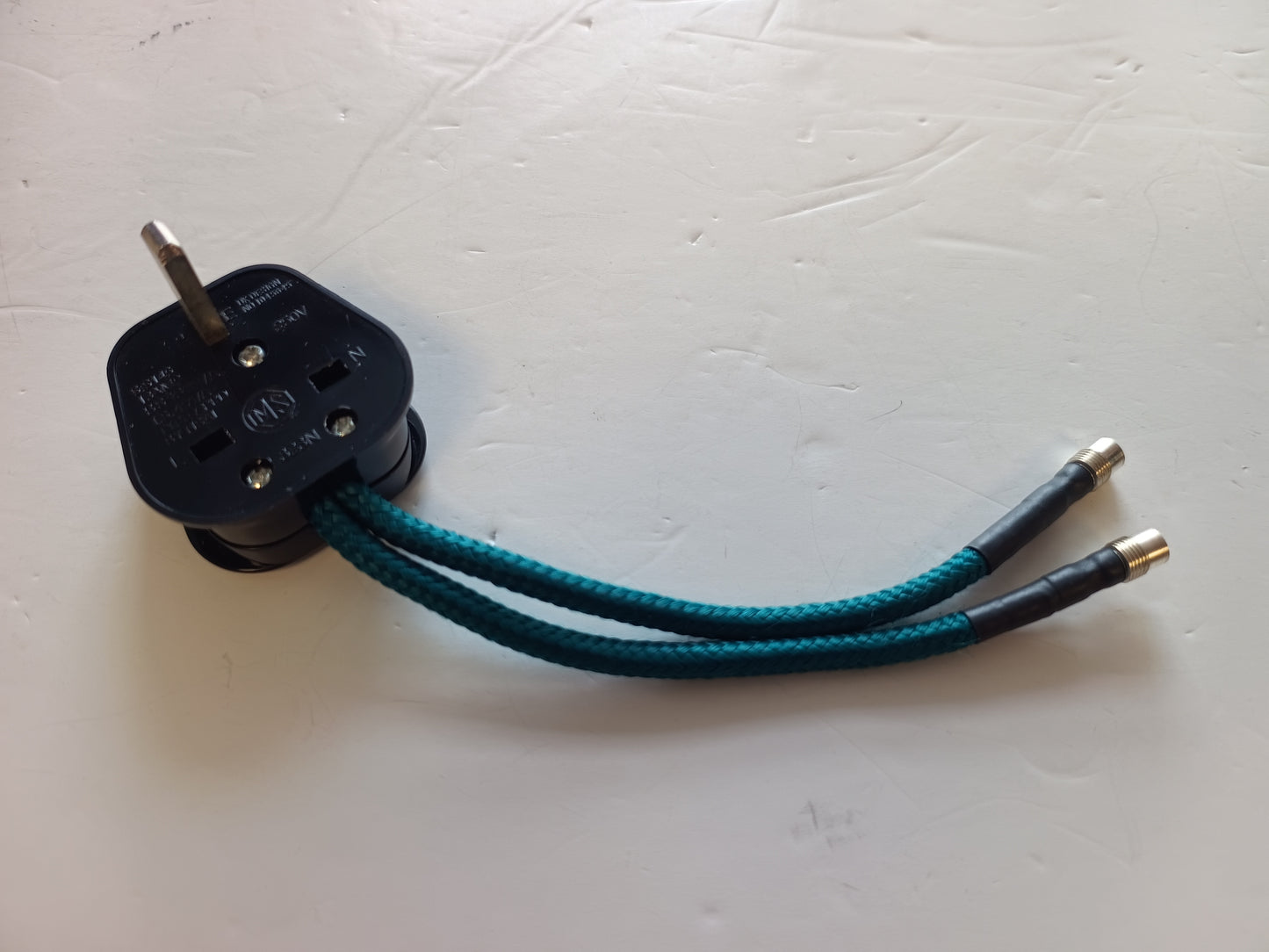 Atlas GRUN 13 UK Power Adapter *Ex Demonstration*