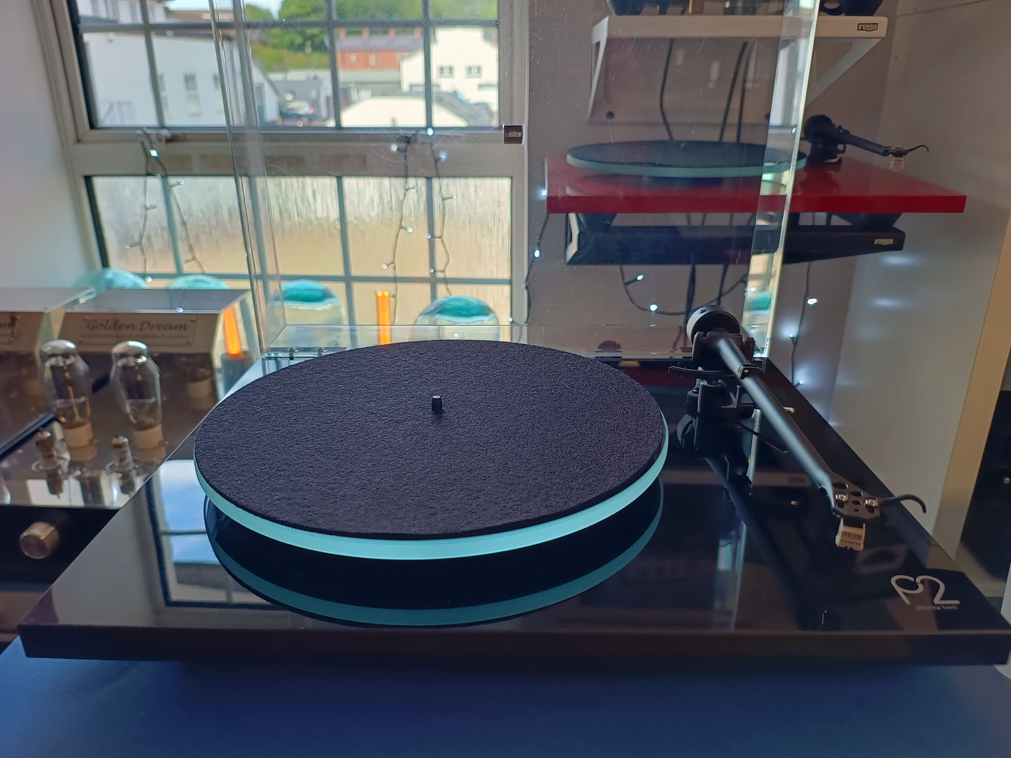 Rega Planar 2 Turntable in Black (Used ) *Click and collect only*