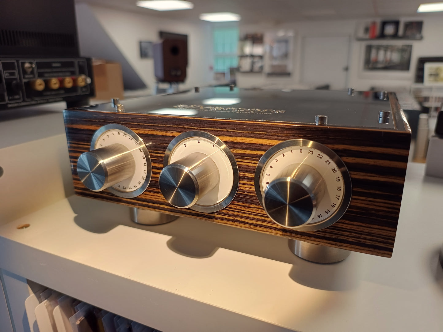 Silvercore 324 Silver wired TVC Pre Amplifier (Used)
