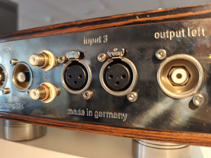 Silvercore 324 Silver wired TVC Pre Amplifier (Used)