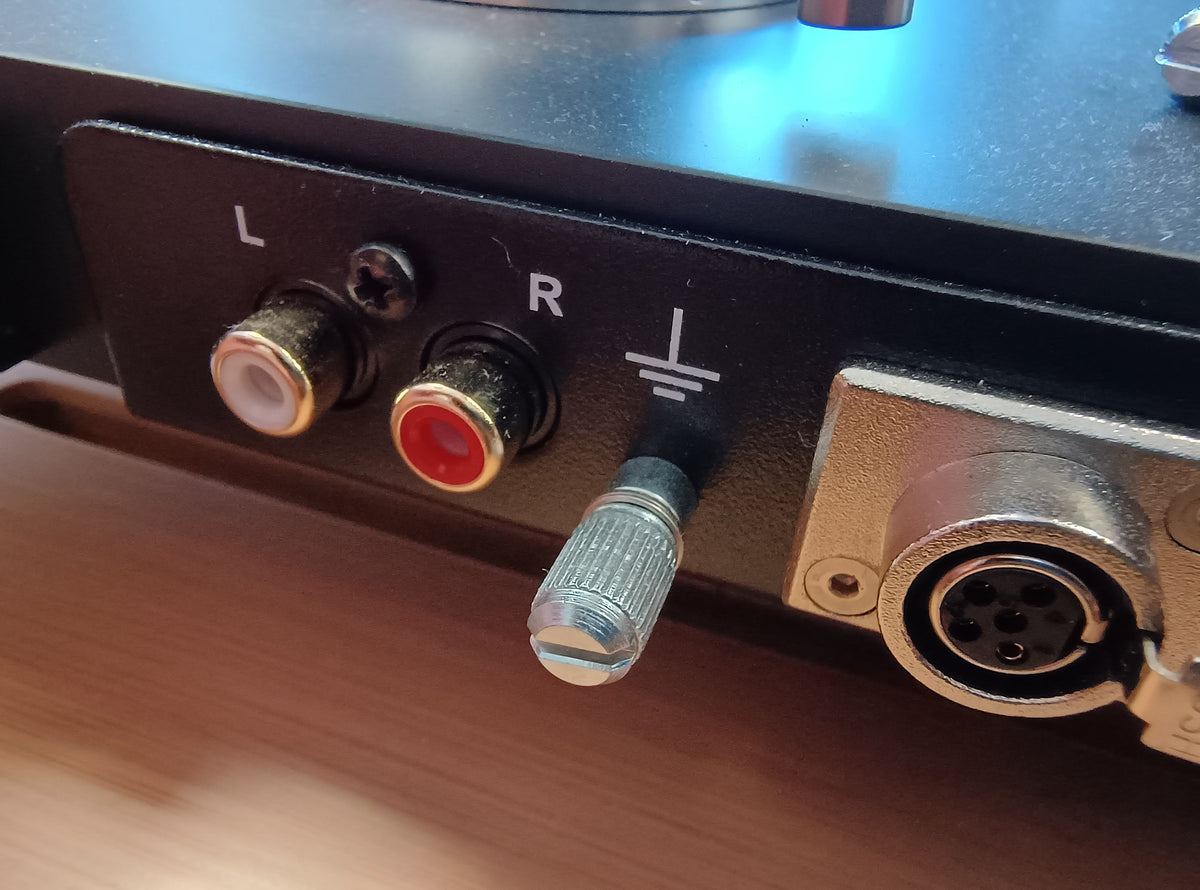Pro-Ject Turntable Ground Screw