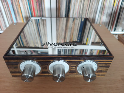 Silvercore 324 Silver wired TVC Pre Amplifier (Used)
