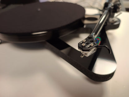 Rega RP8 with Apheta 2 MC Cartridge *Used Item*