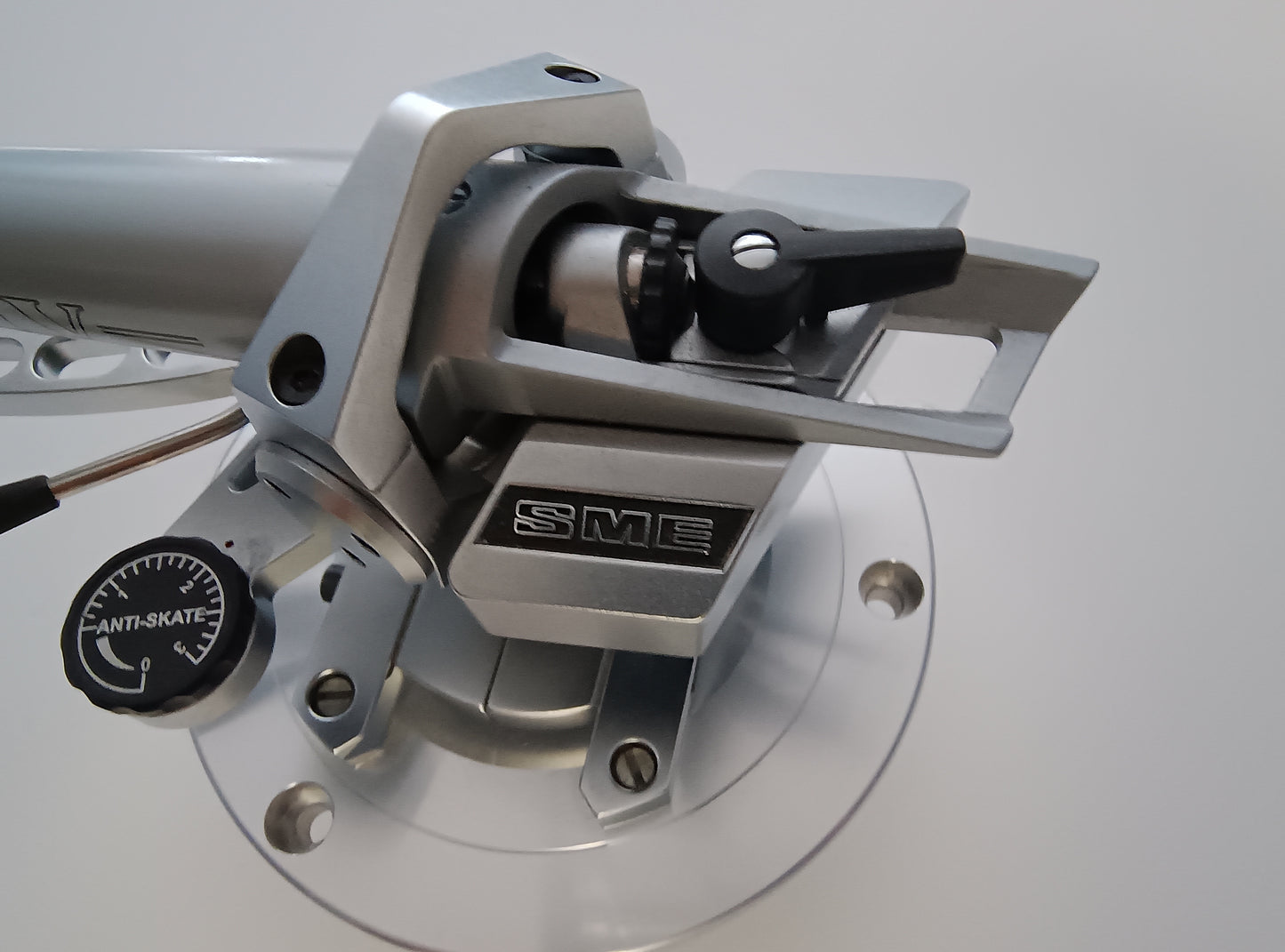 SME Series IV Tonearm Factory MCS150 Silver Wired *Ex Demonstration*